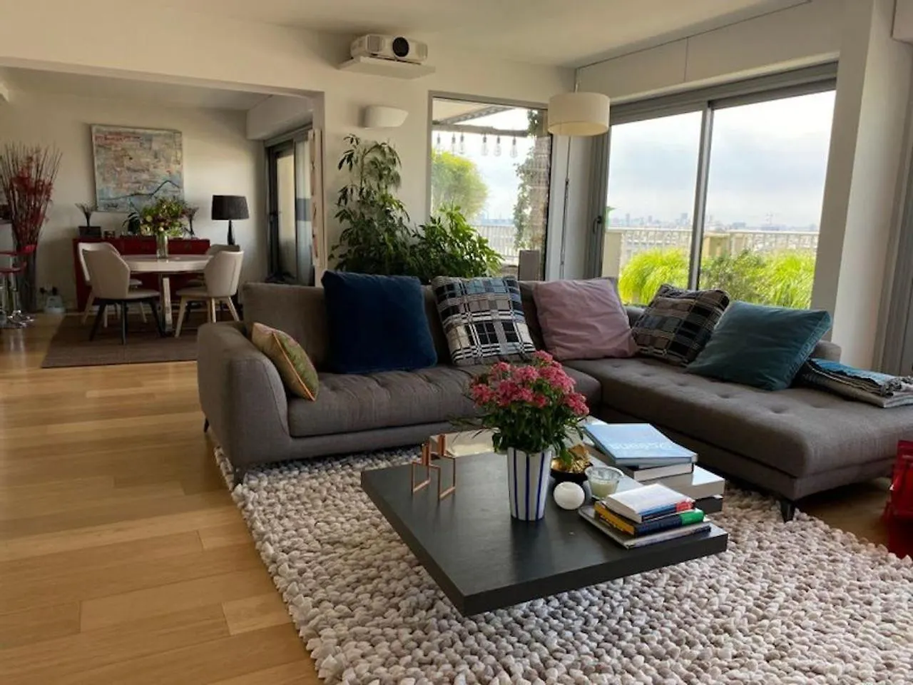 Magnificent Penthouse Panaramic View Of Paris