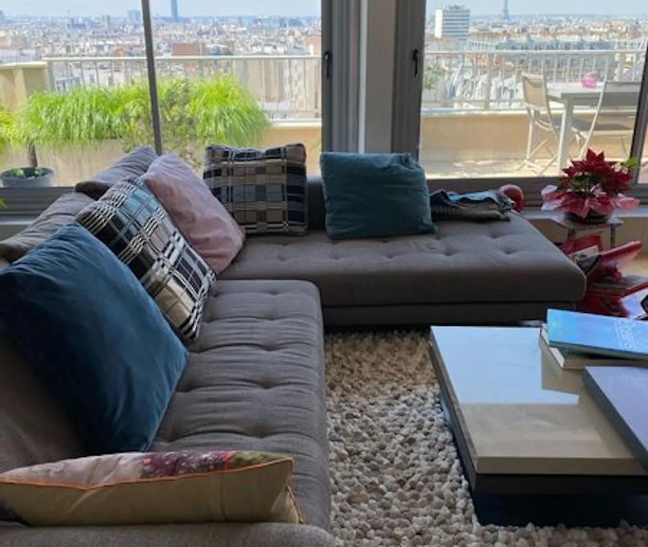 Magnificent Penthouse Panaramic View Of *